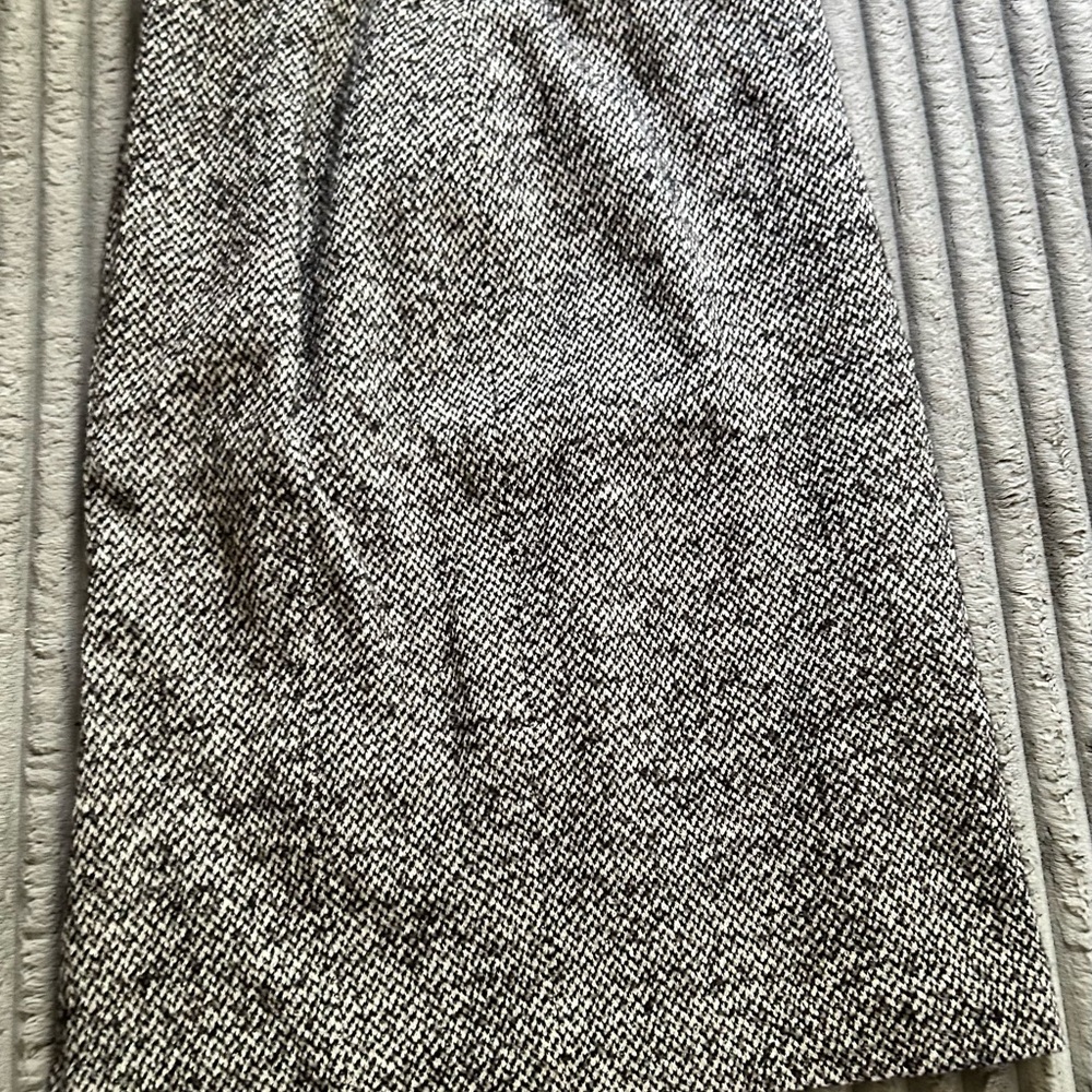 Ann Taylor Monochrome Tweed Pencil Skirt